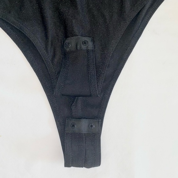 NEW Black Floral Crochet Dressy Bodysuit Deep-V Sheer Front & Back Size S & M - Picture 8 of 15